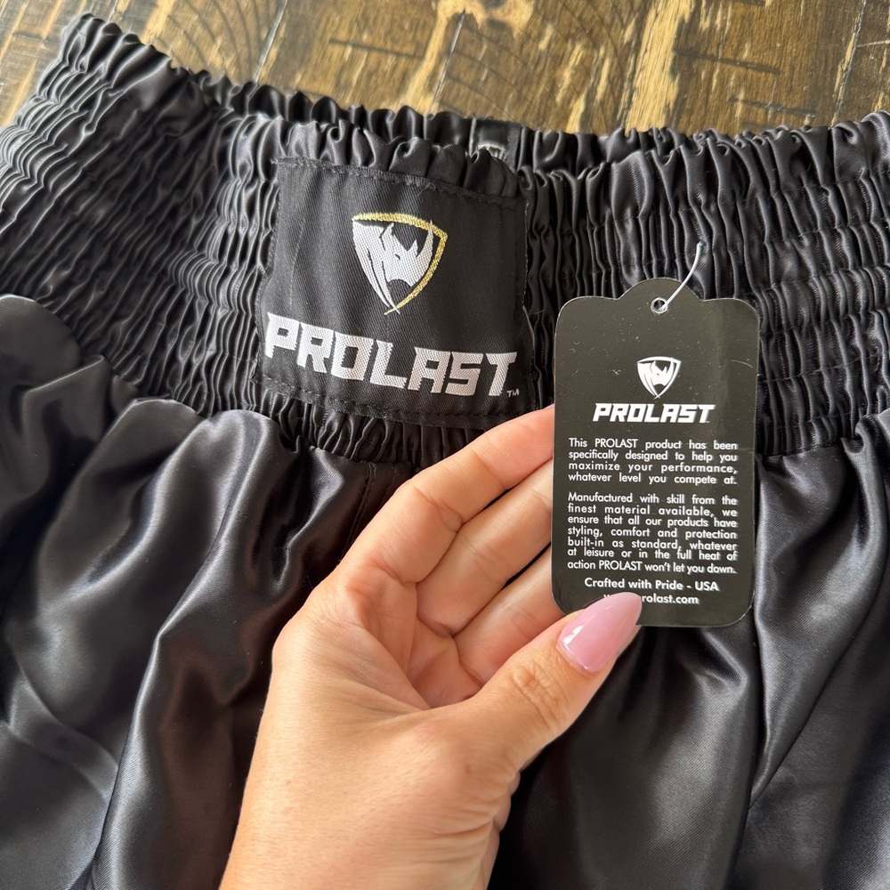 NWT ⭐️ PROLAST - Black & White Boxing Shorts - MEDIUM - Picture 6 of 13